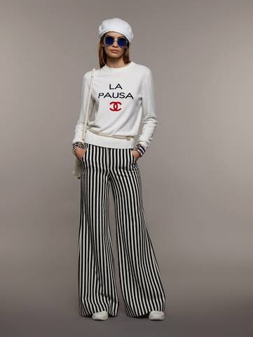 Карл Лагерфельд представил круизную коллекцию Chanel Cruise 2018/2019