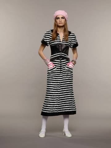 Карл Лагерфельд представил круизную коллекцию Chanel Cruise 2018/2019