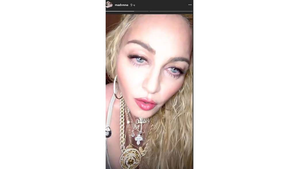 Чем бы Мадонна не тешилась: новые видео певицы пугают поклонников