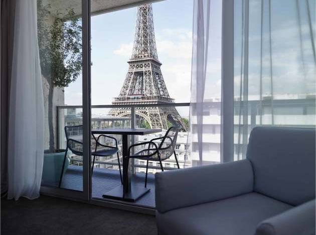 5 отелей в Париже, из окон которых видно Эйфелеву башню